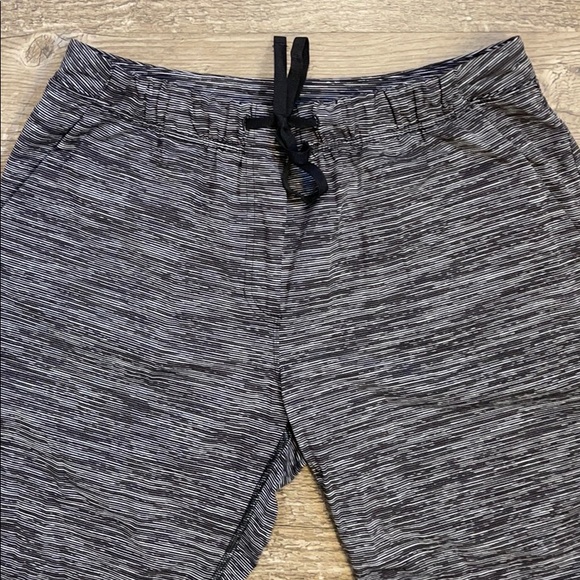 Lululemon straight leg tie waist pant - Picture 2 of 7